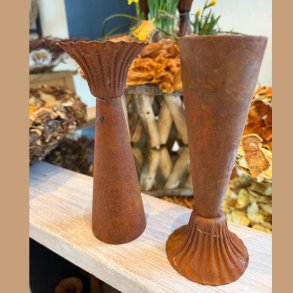 Stage/vase i rust