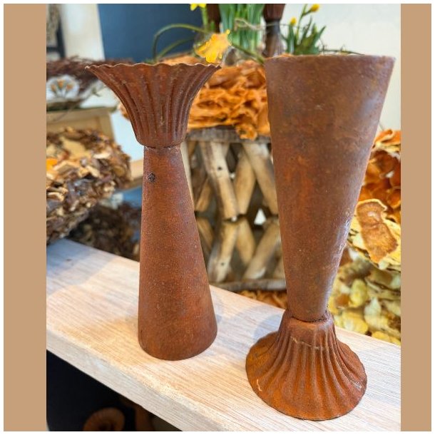 Stage/vase i rust